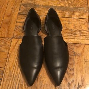 Vince black Damris d’orsay flats